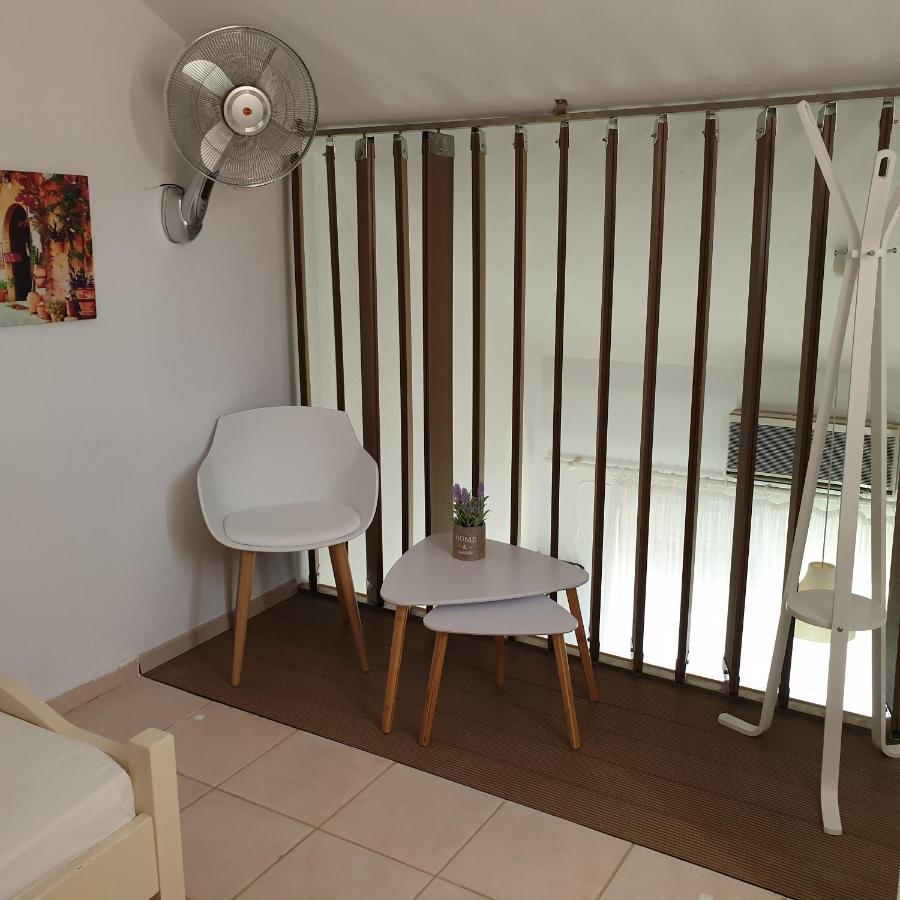 Appartement Amparoudes à Kriopigi Extérieur photo