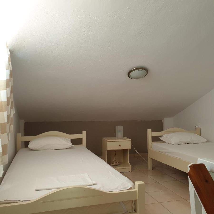 Appartement Amparoudes à Kriopigi Extérieur photo