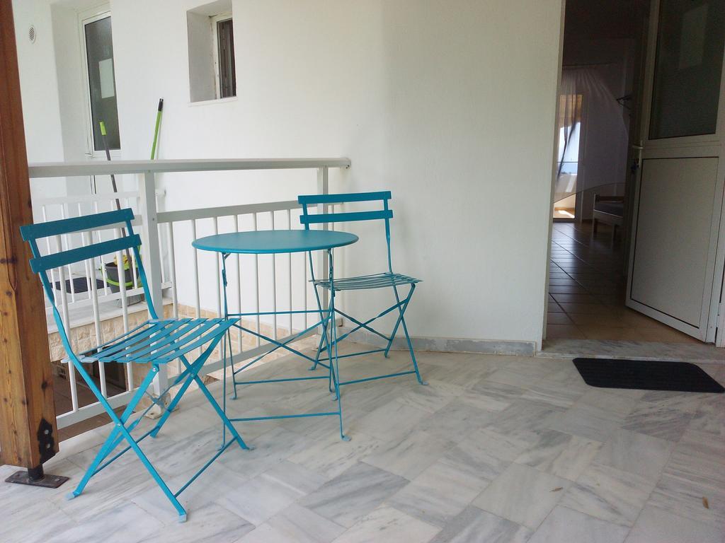 Appartement Amparoudes à Kriopigi Extérieur photo