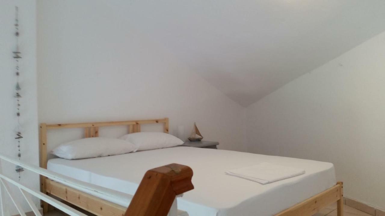 Appartement Amparoudes à Kriopigi Extérieur photo